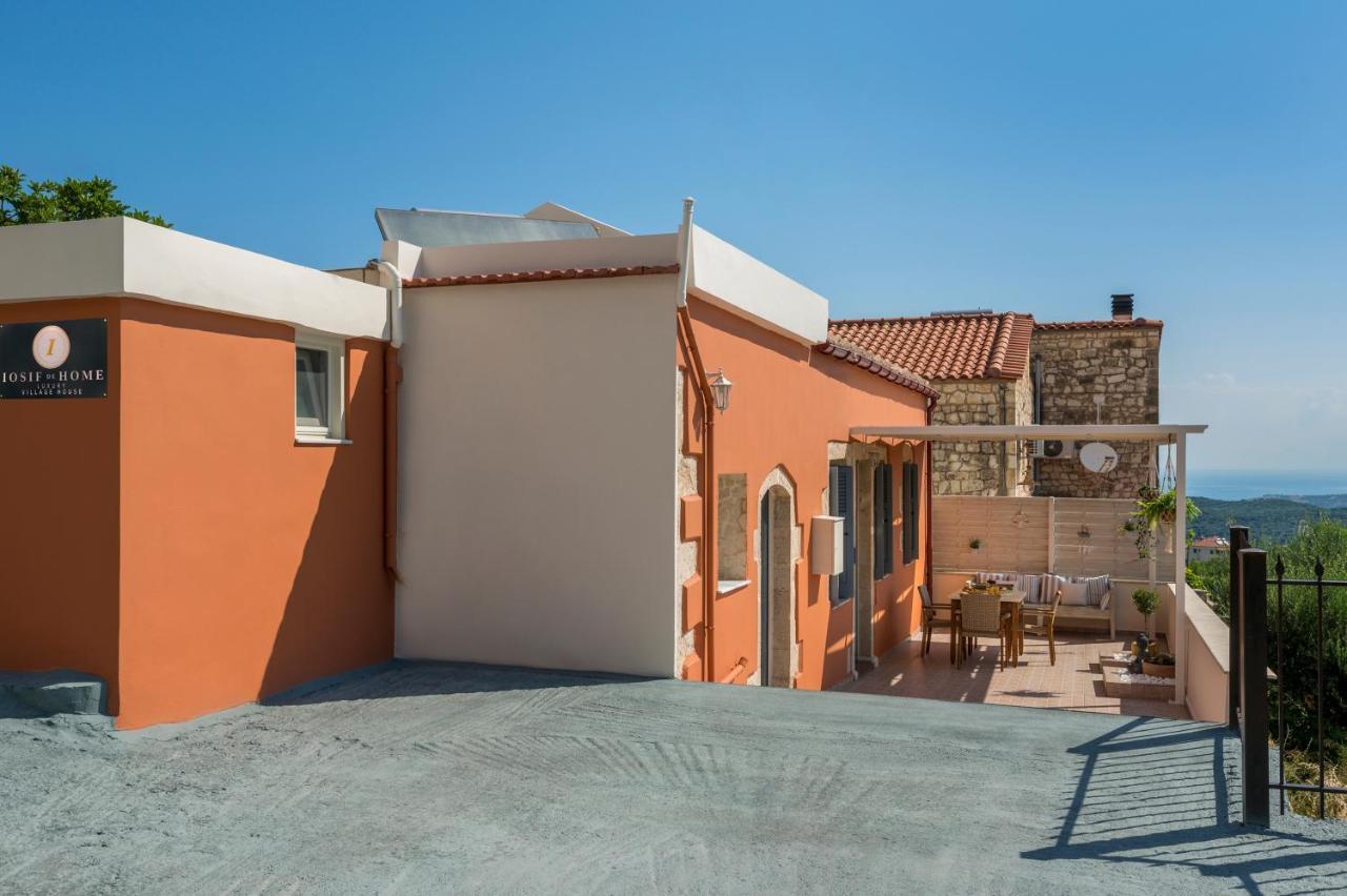 Iosif De Home Kournas Exterior photo